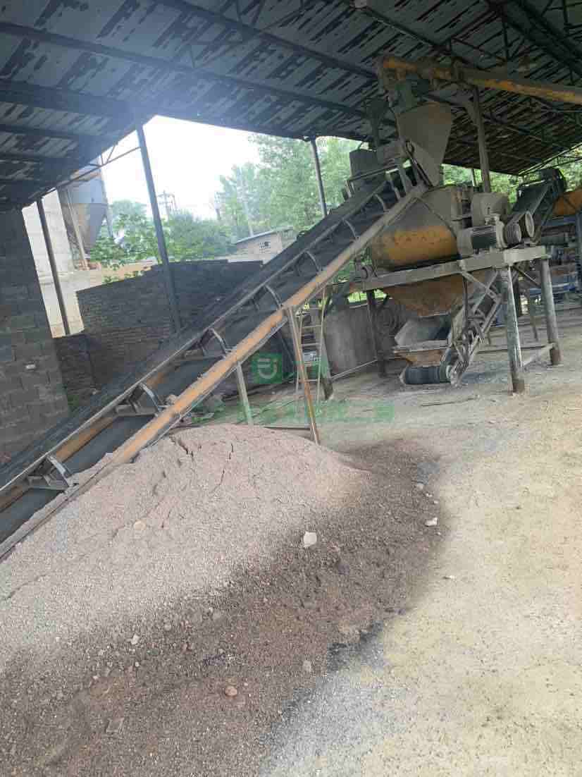 江西出售江蘇圓力六型磚機設備一套