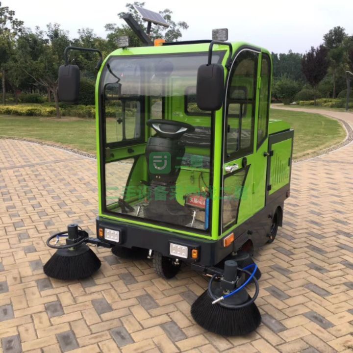 出售21年的電動掃地車掃路車價(jià)格便宜
