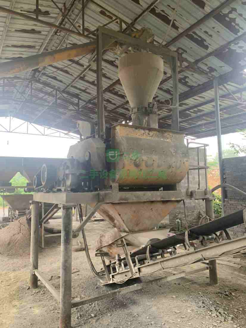 江西出售江蘇圓力六型磚機設備一套
