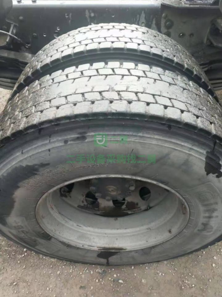 出售牽引車15年2月全保險德龍375單驅，國四排放濰柴動力