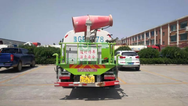 山東出售二手的九成新的東風凱普特10立方霧炮灑水車