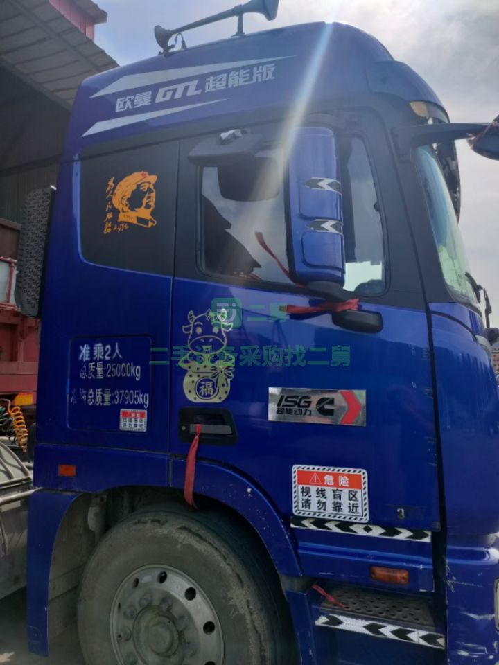 出售16年8月歐曼GTL430馬力牽引車