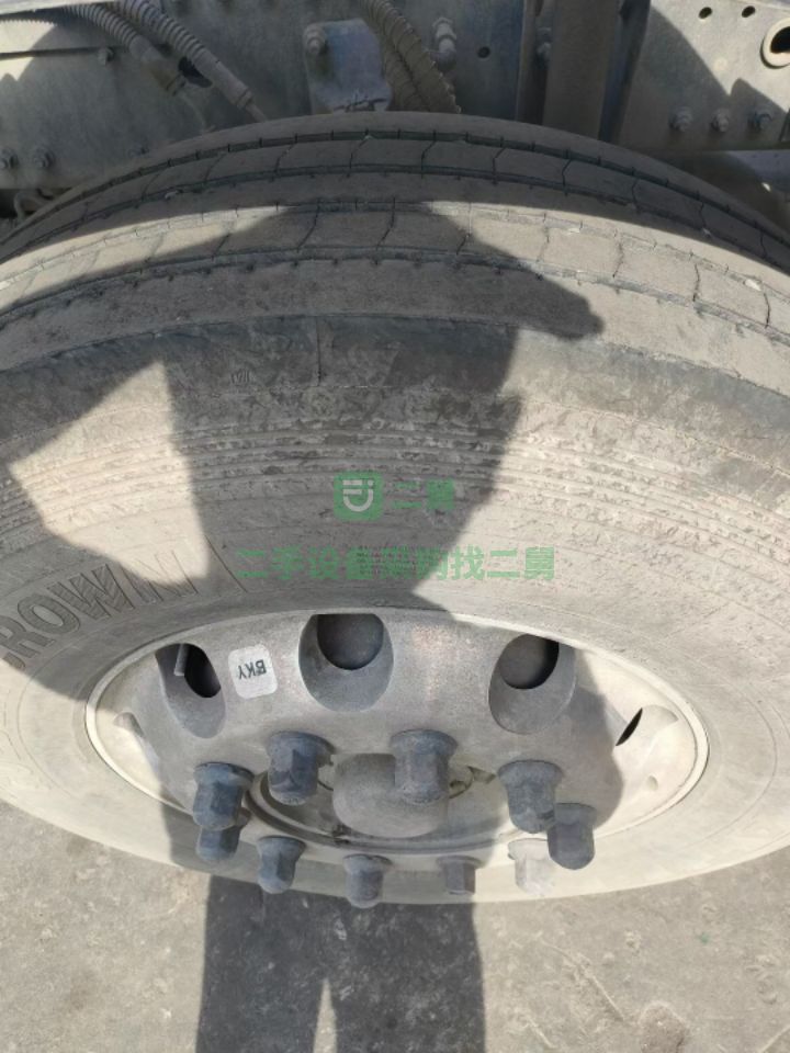 出售16年8月歐曼GTL430馬力牽引車
