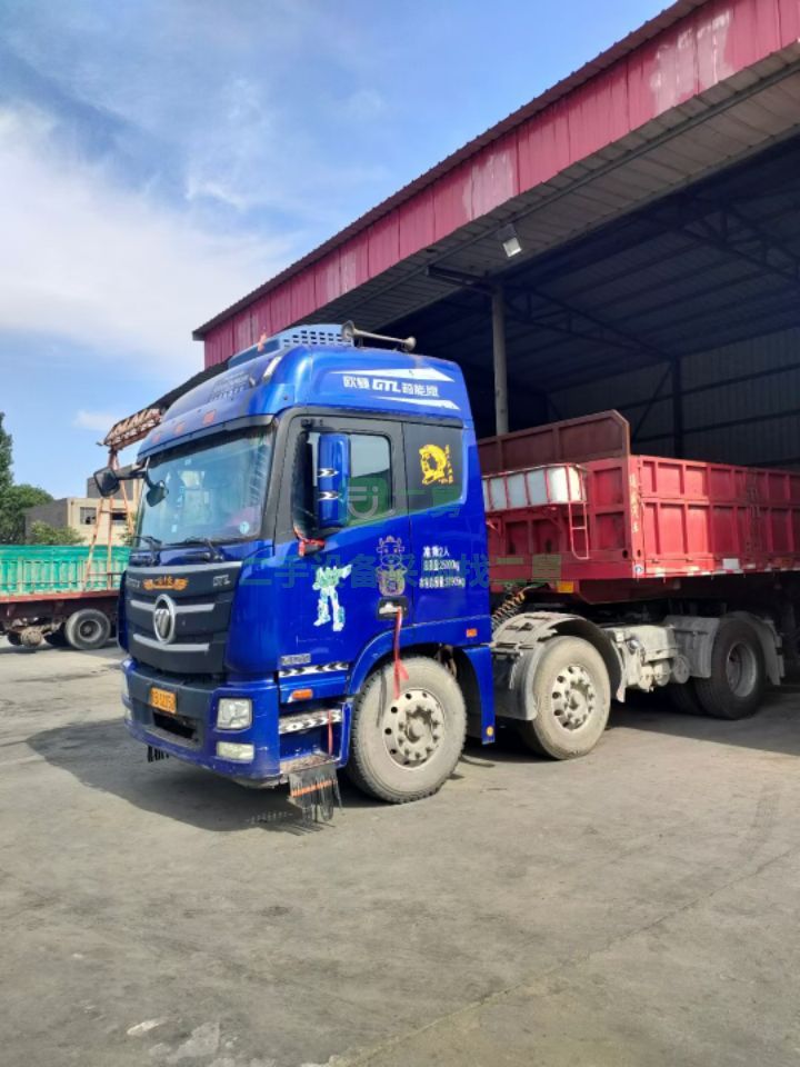 出售16年8月歐曼GTL430馬力牽引車