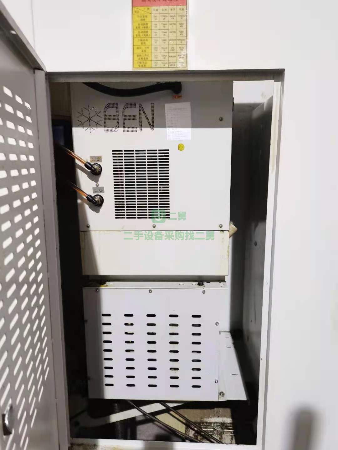 出售二手的2017年堯天850加工中心，三菱M70A系統，三軸線軌