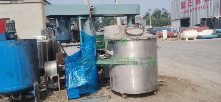 出售二手九成新的1噸密閉式高速分散機