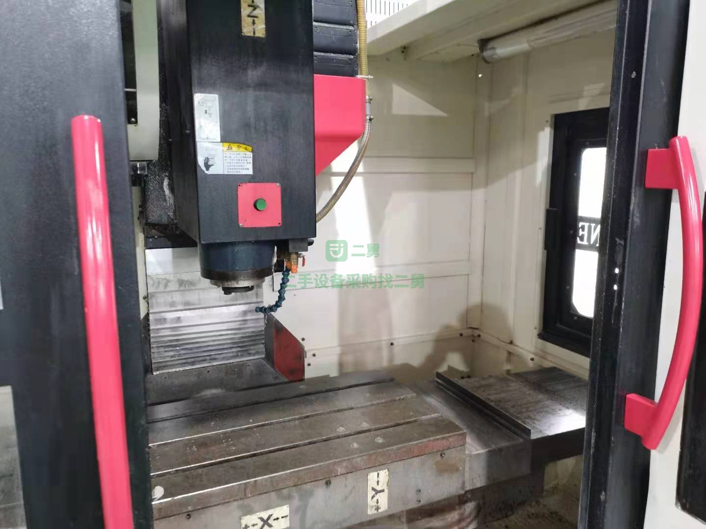 出售喬峰850加工中心，三菱M70系統，三軸線軌