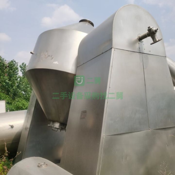 出售二手九成新的3000L不銹鋼雙錐干燥機