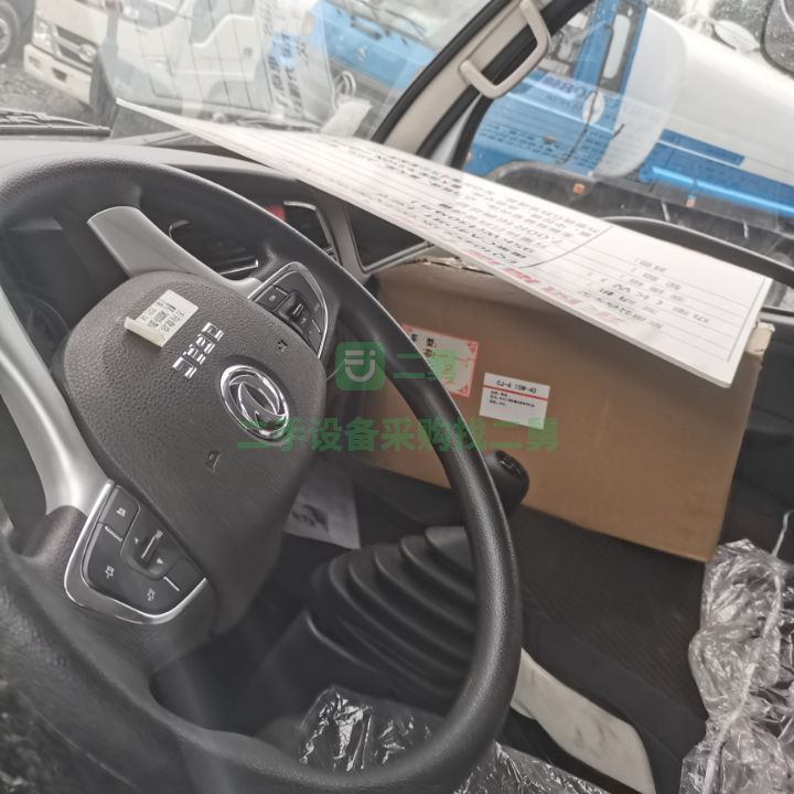 出售二手的東風D6化糞池專用5方吸糞車，養殖場專用吸糞