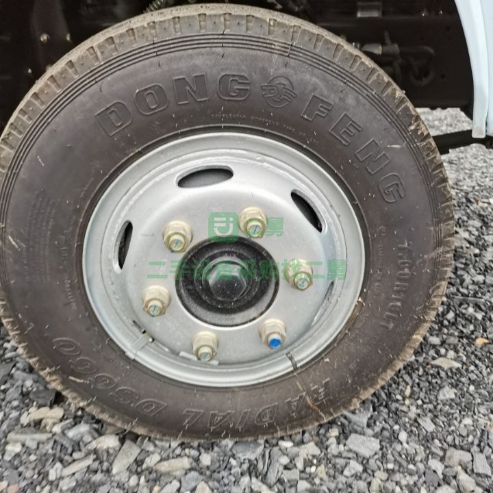 出售二手的東風D6化糞池專用5方吸糞車，養殖場專用吸糞