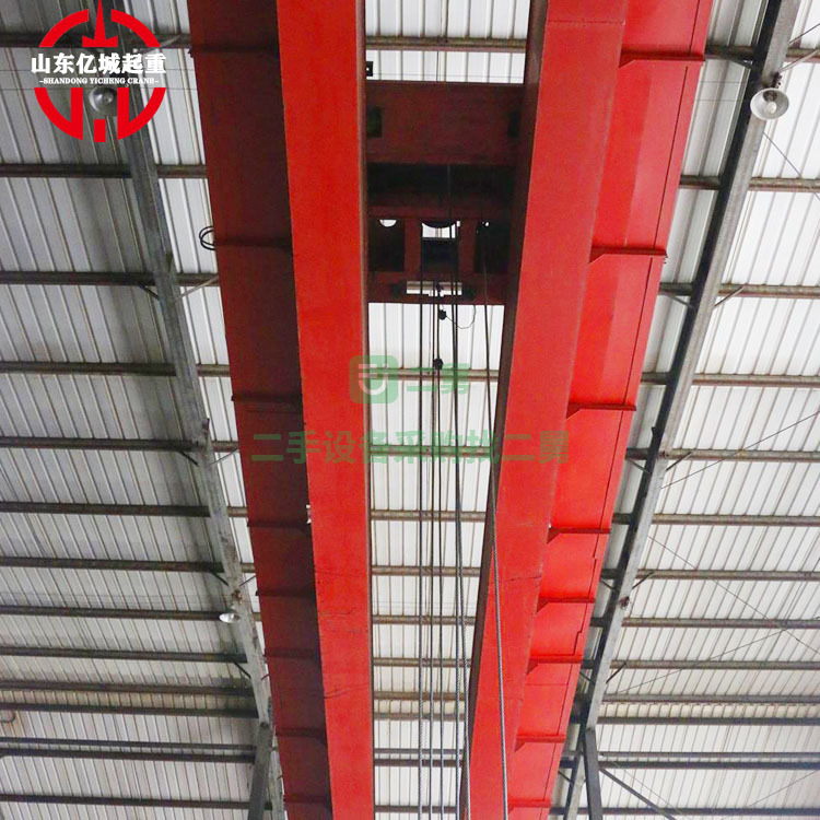 出售一臺二手32噸雙梁起重機QD型通用跨度22.5米