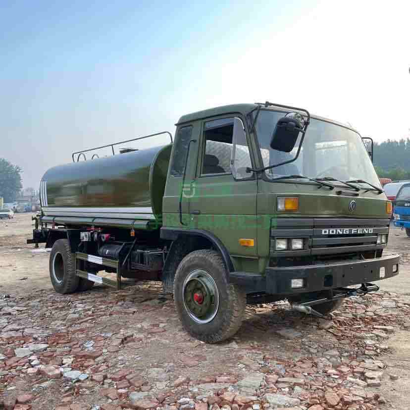 出售軍品東風12立方二手灑水車