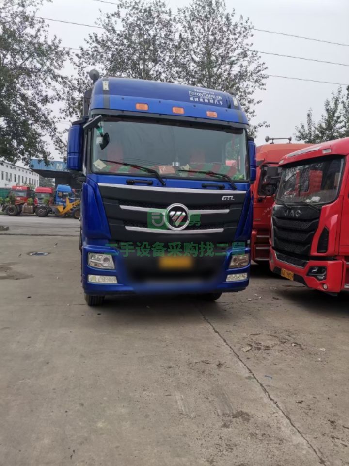 出售歐曼310馬力前四后八15年10帶保險牽引車支持挑剔客戶驗車