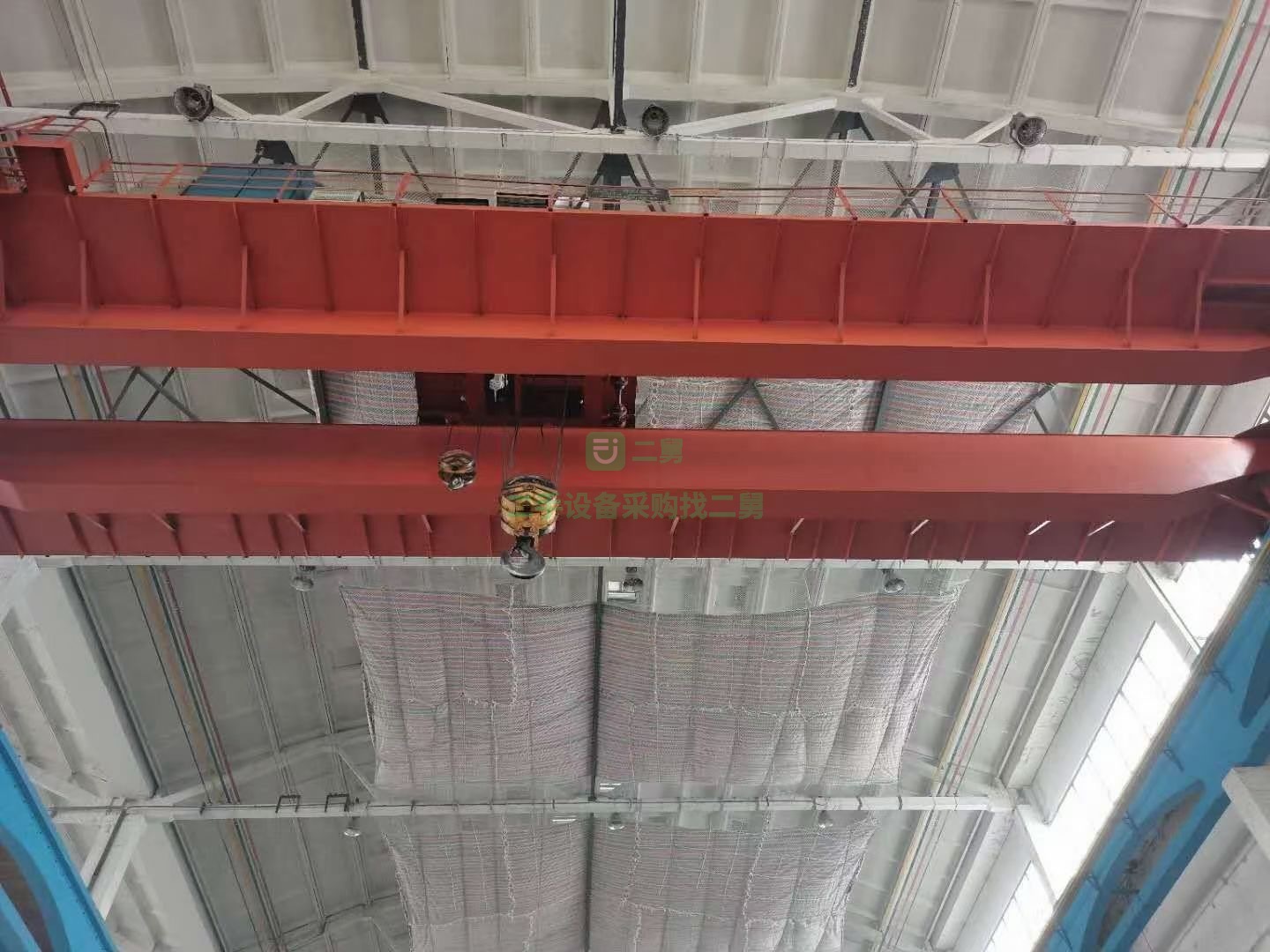 出售一臺二手32噸雙梁起重機QD型通用跨度22.5米