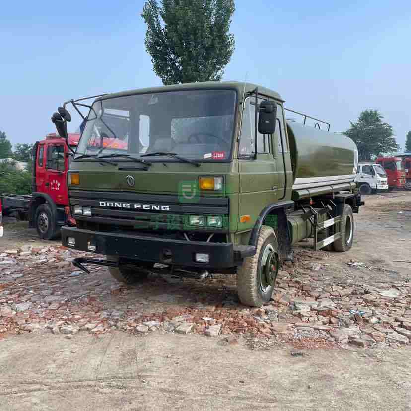 出售軍品東風12立方二手灑水車