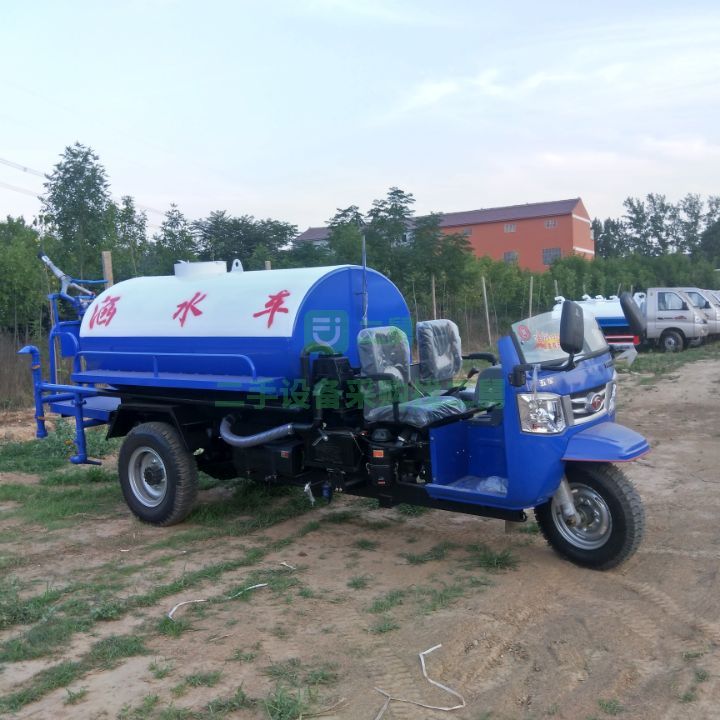 出售21年的福田三輪灑水車