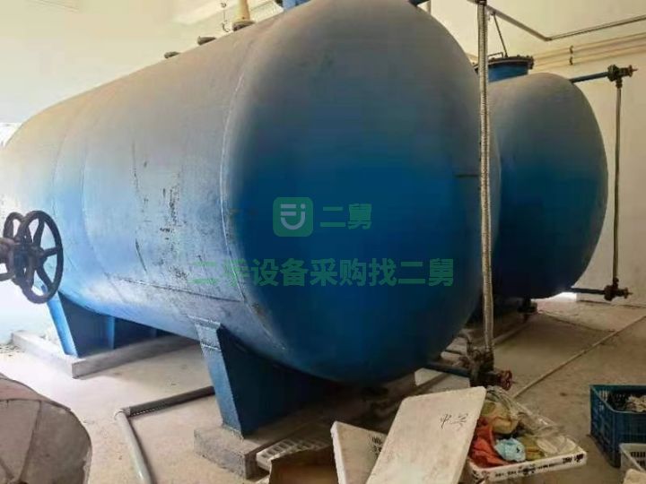 出售二手的九成新的不銹鋼儲罐搪瓷儲罐