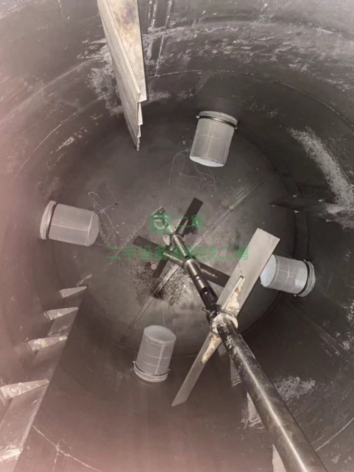 出售57立方高壓鈦材反應(yīng)釜，防暴電機(jī)，全鈦攪拌