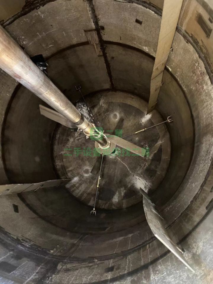 出售57立方高壓鈦材反應(yīng)釜，防暴電機(jī)，全鈦攪拌
