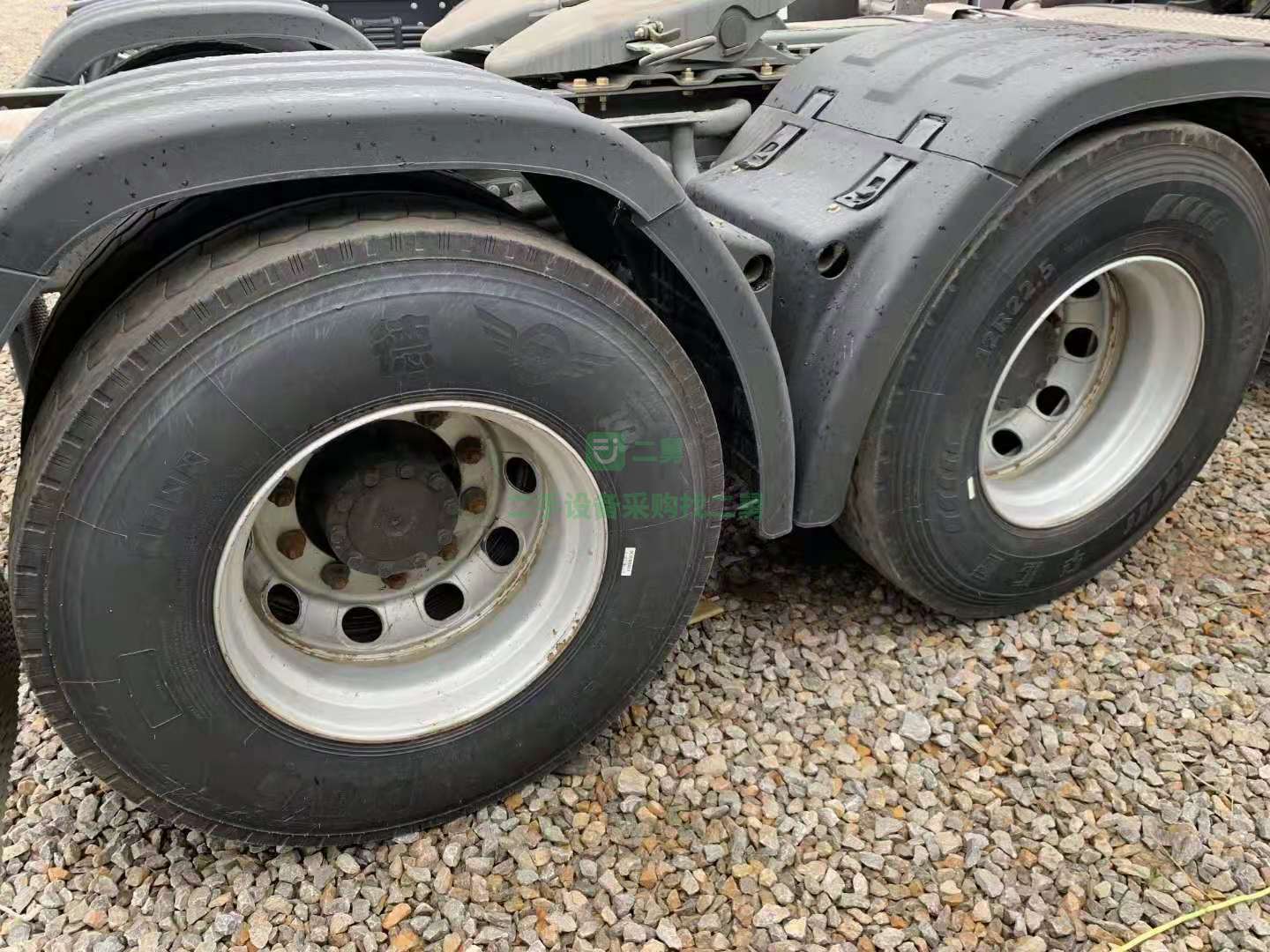 出售2020年4月豪沃T7H牽引車460馬力