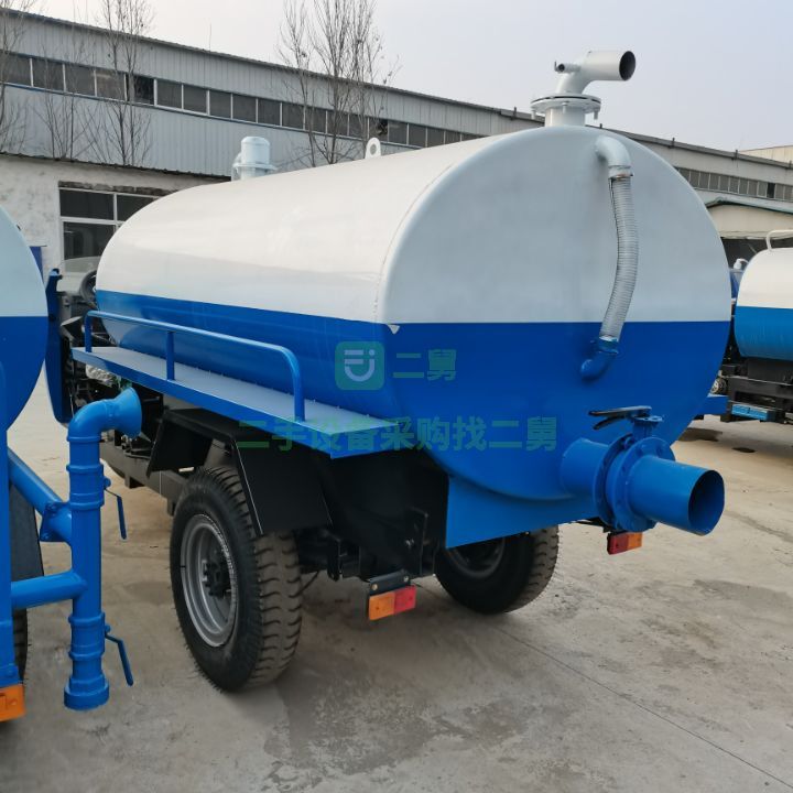 出售五證3立方化糞池專用吸糞車