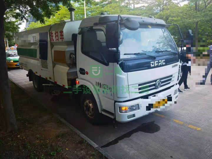 出售二手的19年的東風(fēng)8方路面清掃車