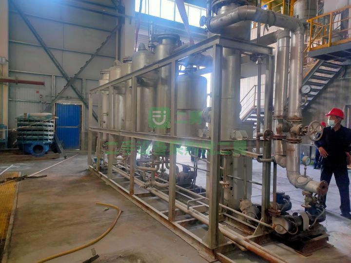 出售500L三效鈦材強制循環蒸發器