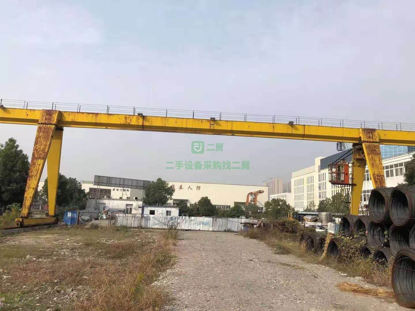 出售10噸全包廂龍門吊，跨度30+6+6米，升高9米，600大輪，大驅動