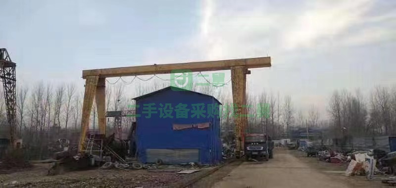 出售10噸全包廂龍門吊，跨度20+2+2米，大驅動，500輪，600減速機，帶手續，安徽提貨