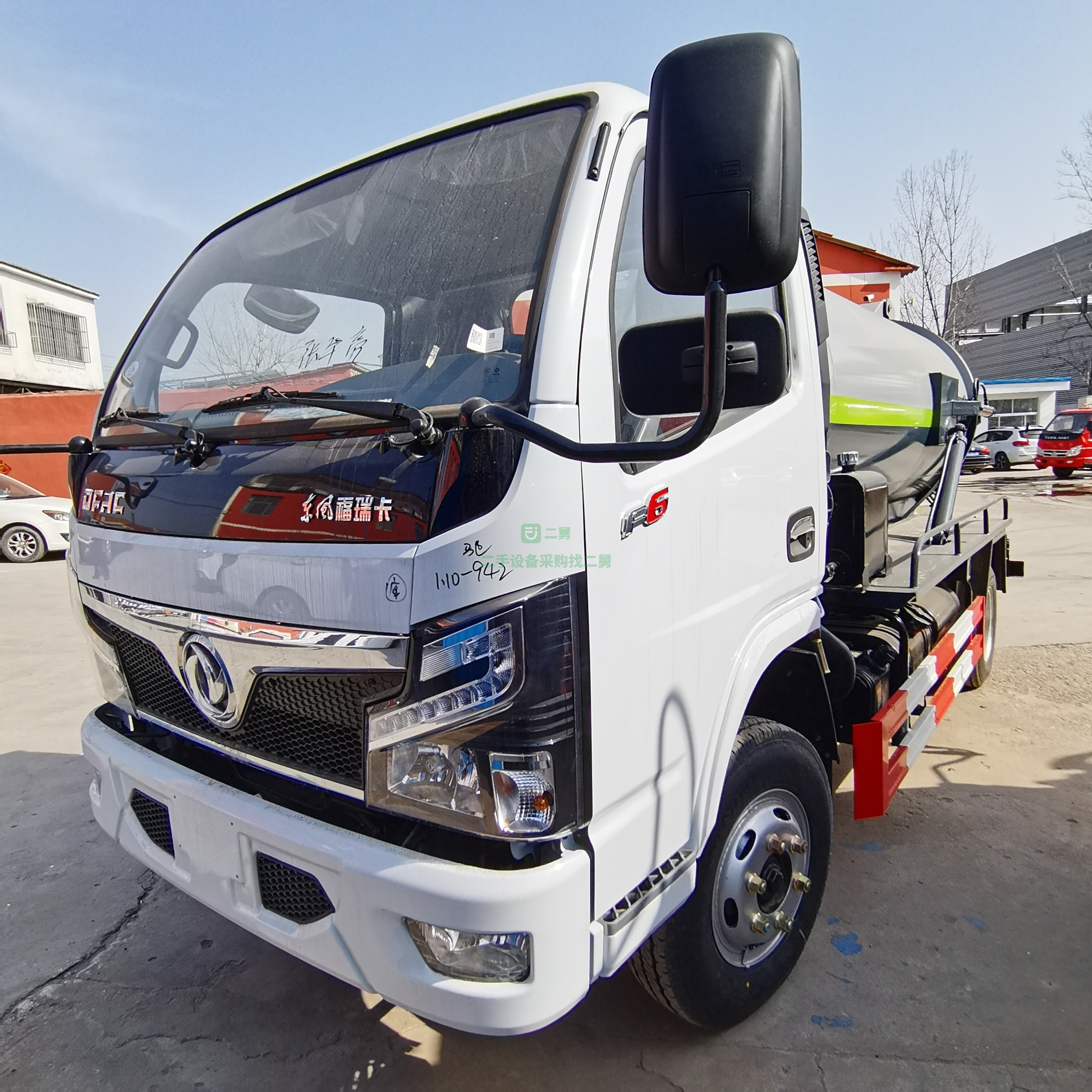 出售一臺5立方吸污車，價(jià)格合適