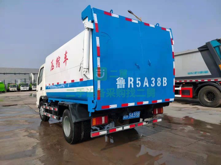 出售21年的十二方垃圾車，全車質保一年