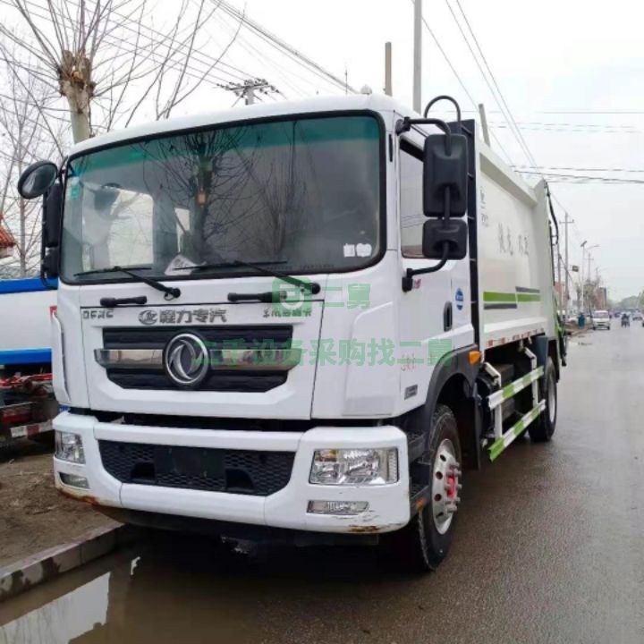 出售21年的十二方垃圾車，全車質保一年