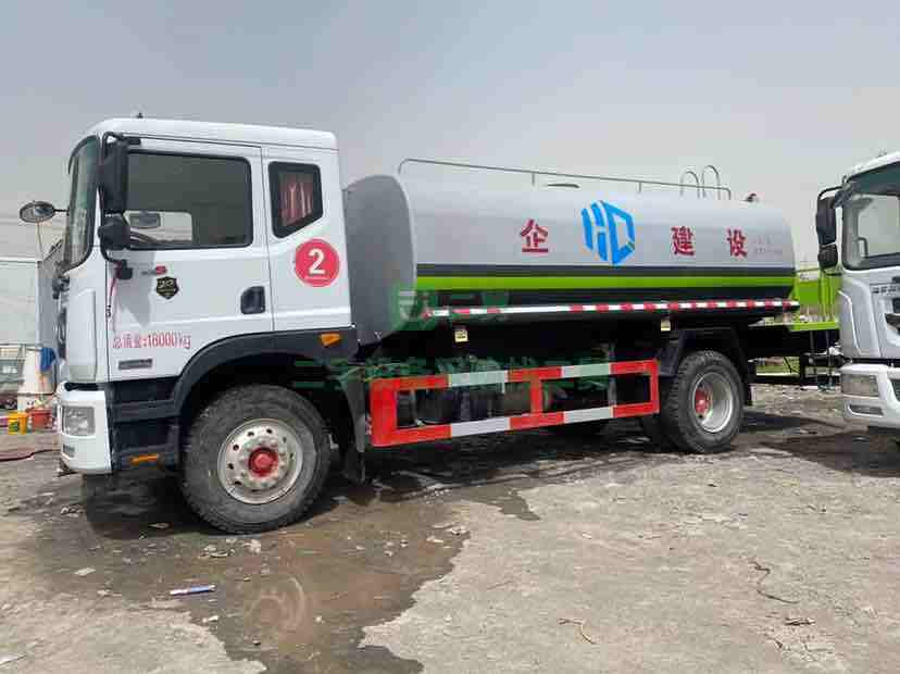 出售十二方二手東風專用底盤灑水車歡迎訂購價格優(yōu)惠