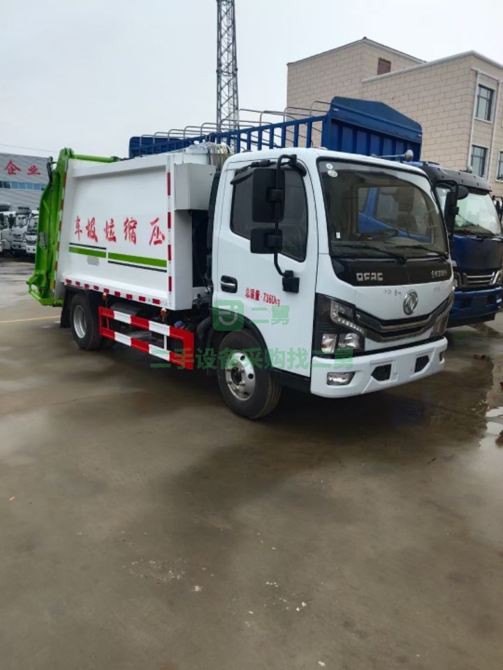 出售21年的十二方垃圾車，全車質保一年