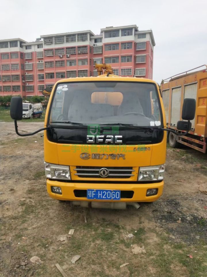 出售21年的東風二十方吸污車