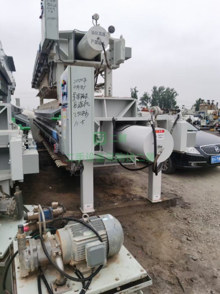 出售二手九成新的晶鴻250平方箱式壓濾機