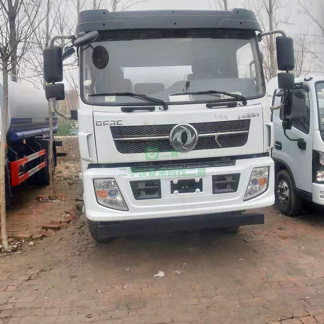 出售一臺(tái)國六東風(fēng)福瑞卡12方灑水車，云內(nèi)170馬力