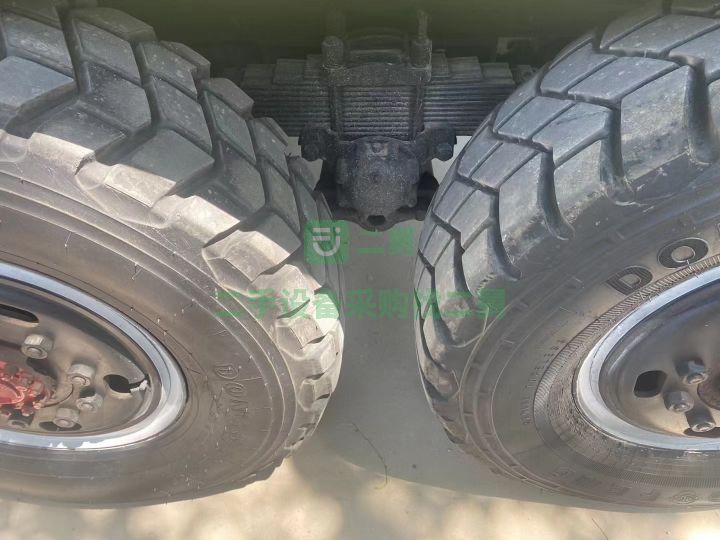 低價出售東風(fēng)dfssc六驅(qū)灑水車車況完美