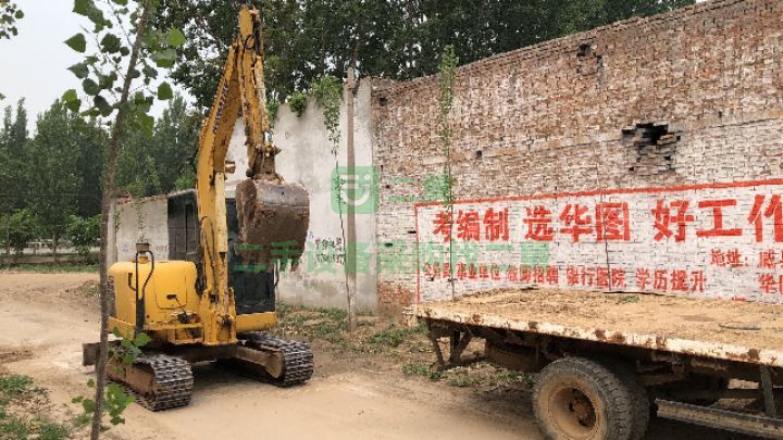 出售二手的九成新的小松56挖溝機