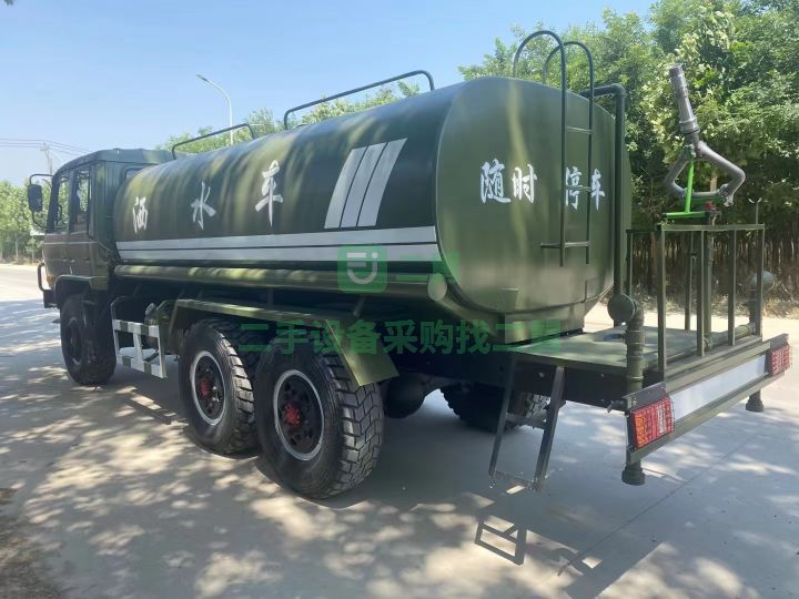 低價出售東風(fēng)dfssc六驅(qū)灑水車車況完美