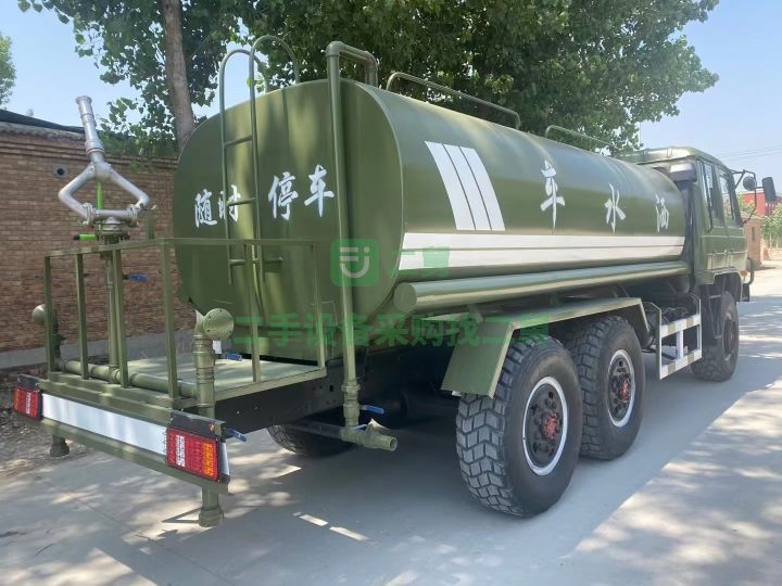 低價出售東風(fēng)dfssc六驅(qū)灑水車車況完美