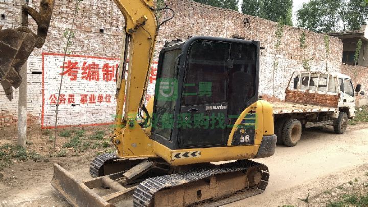 出售二手的九成新的小松56挖溝機