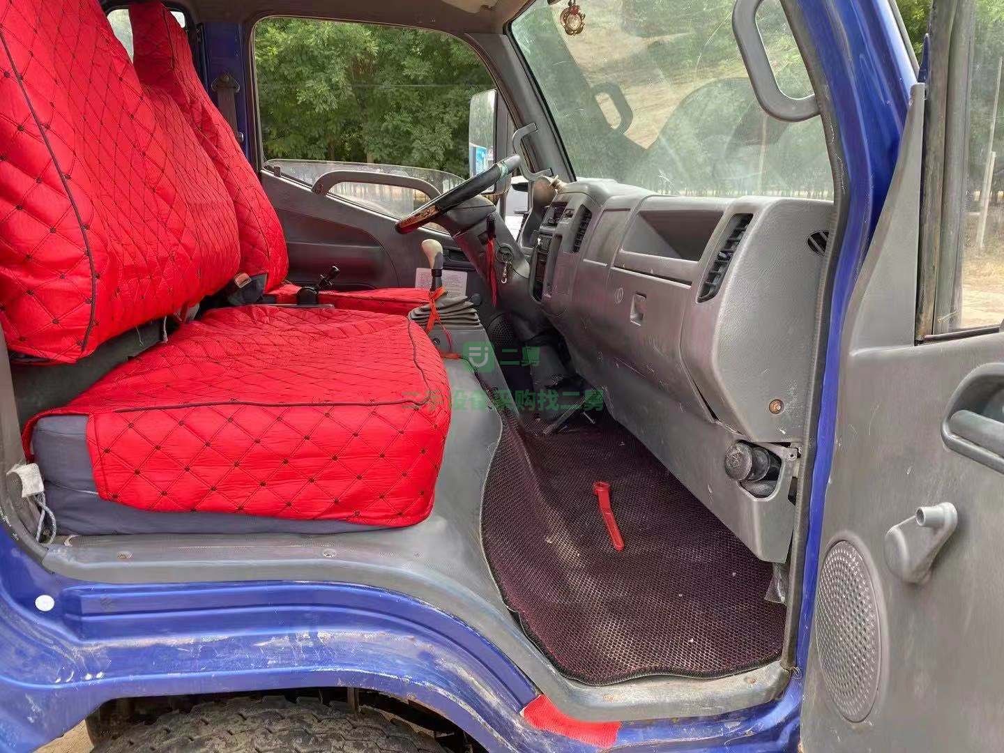 出售福田奧鈴8立方二手灑水車無手續