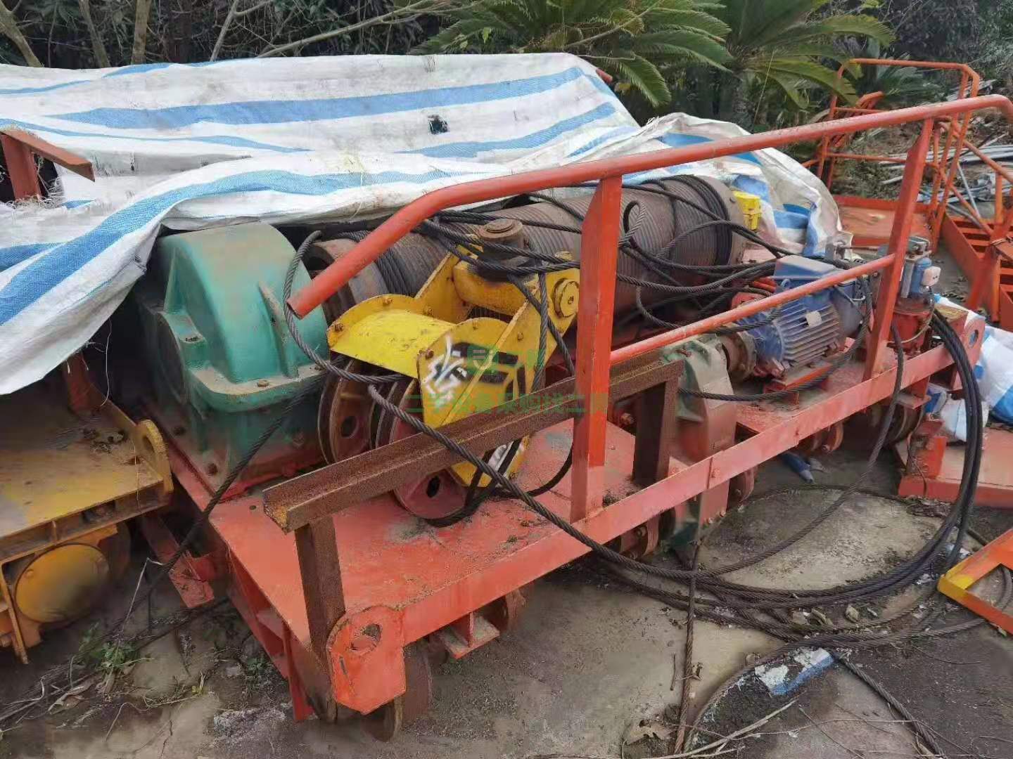 出售QD雙梁二手10噸行車，跨度28.5米