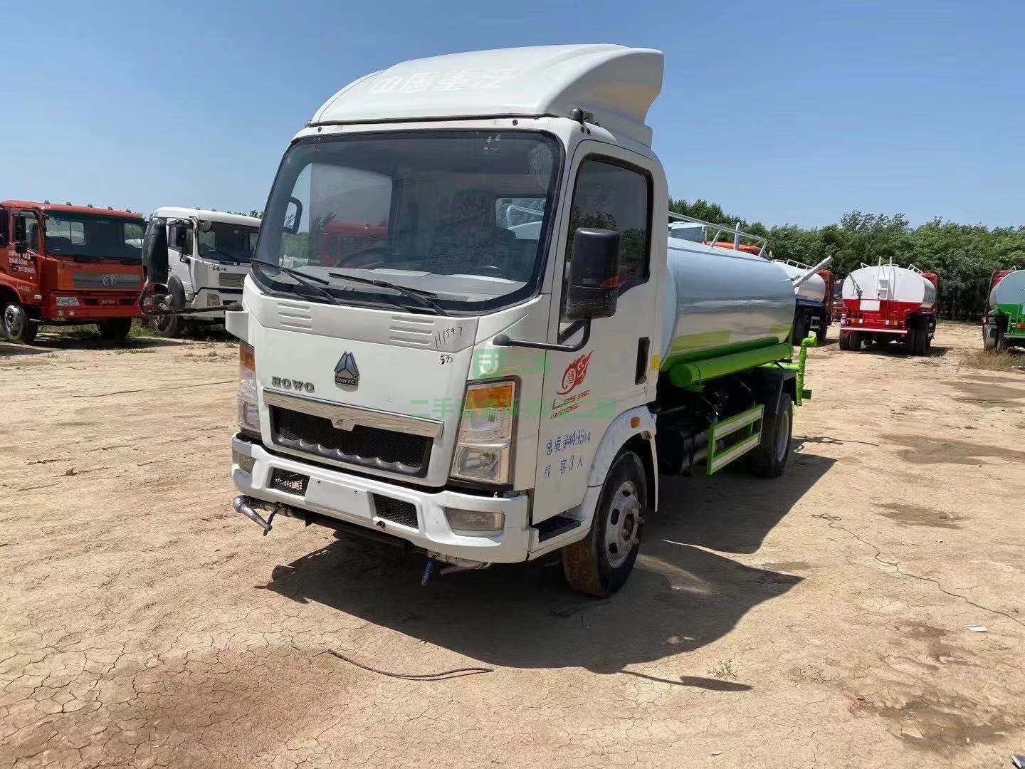 出售重汽豪沃5立方二手灑水車無手續(xù)