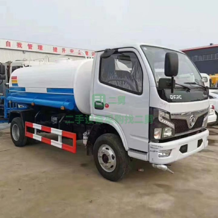 出售國六東風5方二手灑水車精品車況