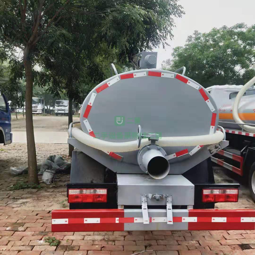 出售一臺新車五方吸糞車國六排放量