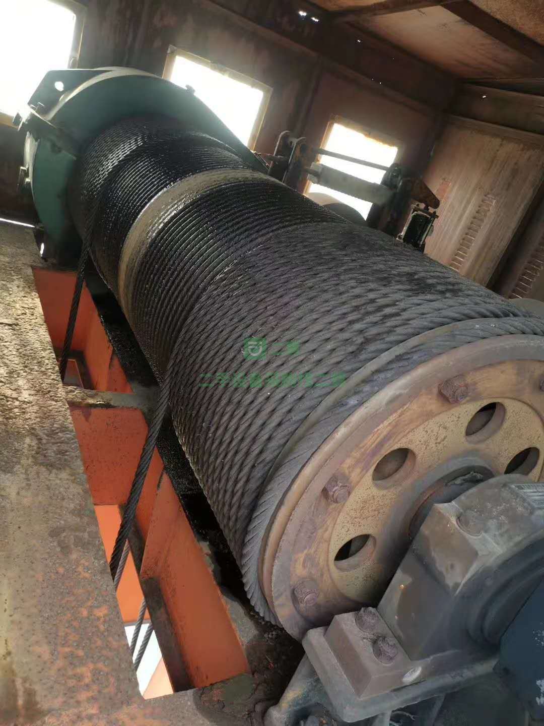 出售一臺二手50噸雙主梁龍門吊，跨度23.5米，升高14米