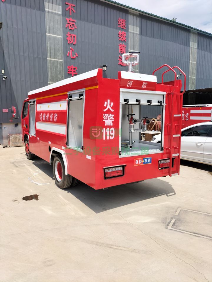 出售21年的五立方消防車，支持前沖后灑高炮