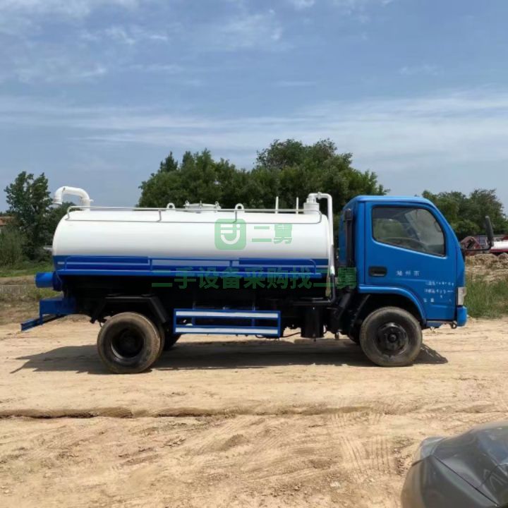 低價出售五方二手東風吸糞車，上裝全新質保一年